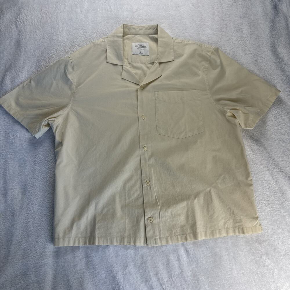 Hollister Button Up Short Sleeve Men L Boxy Crop Fit Yellow NWOT